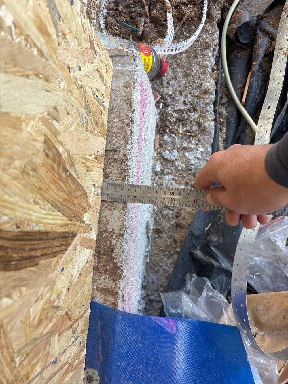 Ground and slabs in Fraser Rise, Fraser Rise